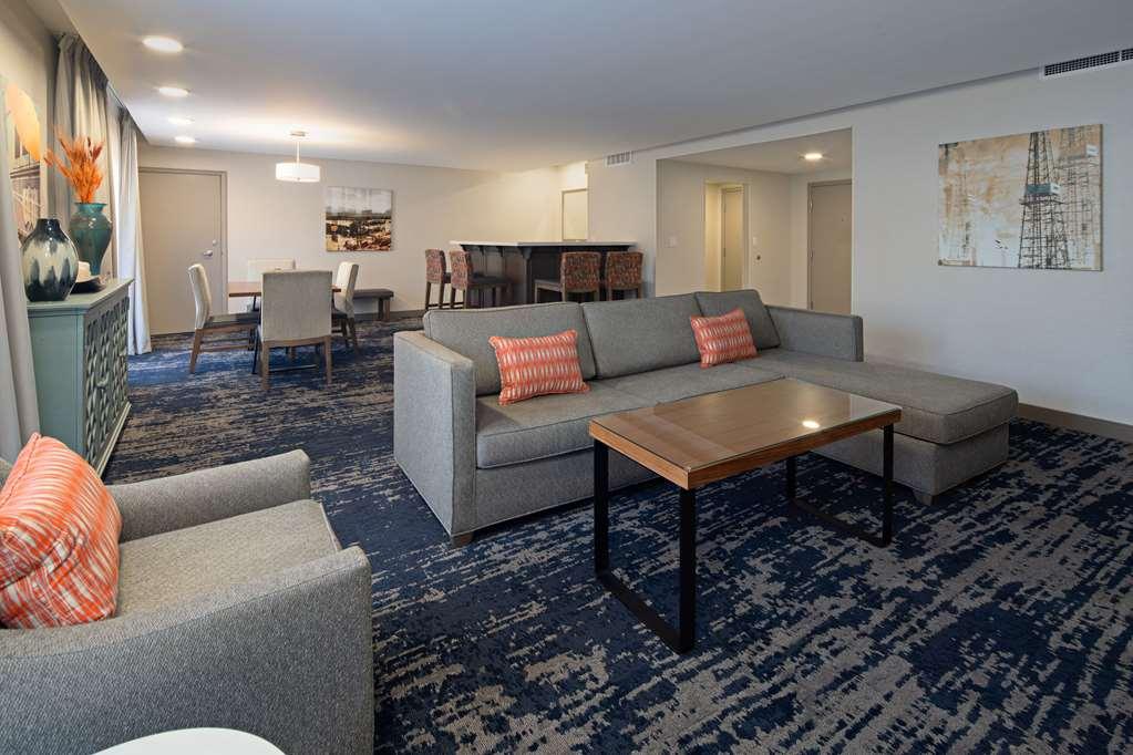 Doubletree By Hilton Bakersfield Otel Oda fotoğraf