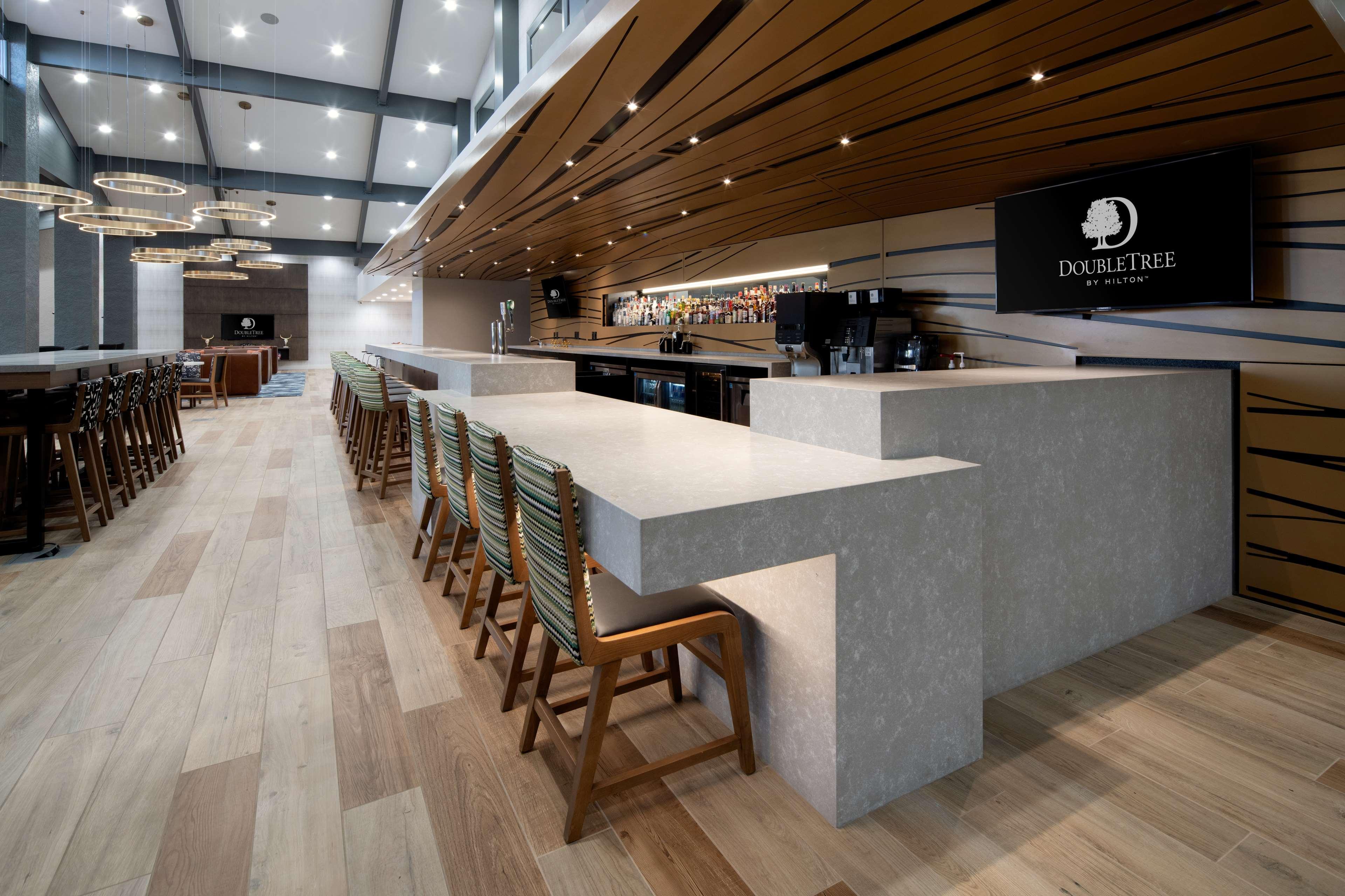 Doubletree By Hilton Bakersfield Otel Dış mekan fotoğraf