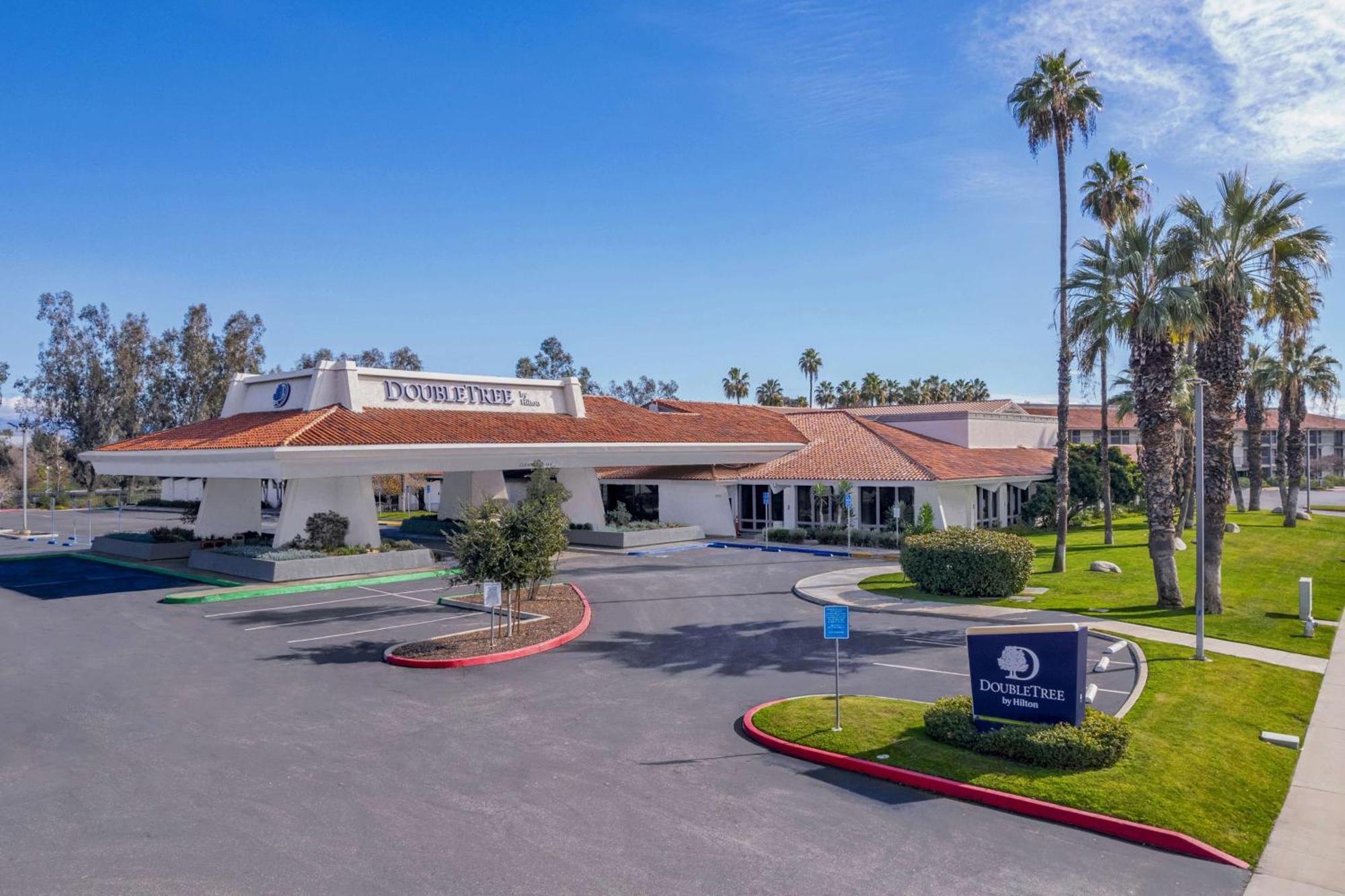 Doubletree By Hilton Bakersfield Otel Dış mekan fotoğraf