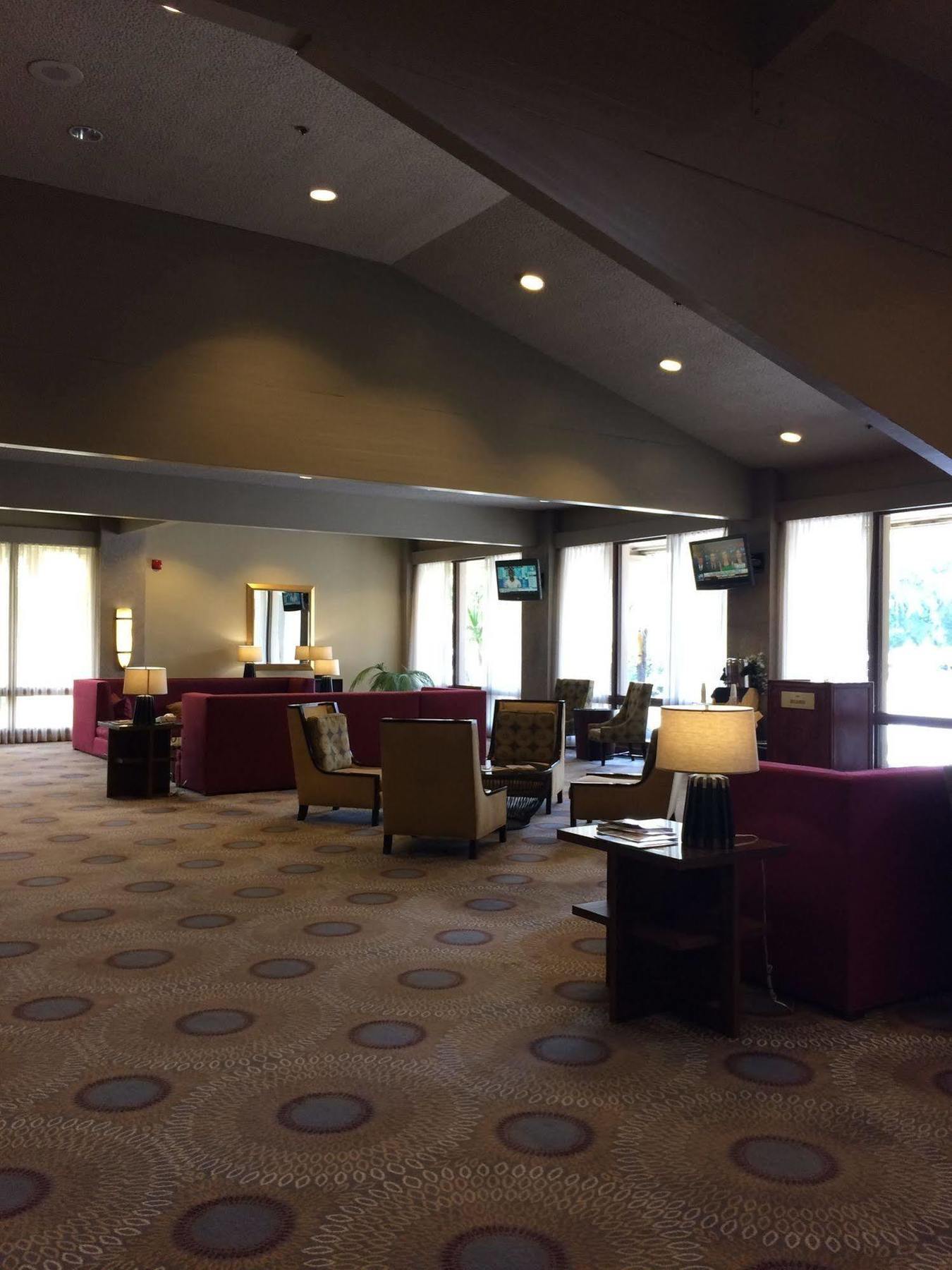 Doubletree By Hilton Bakersfield Otel Dış mekan fotoğraf